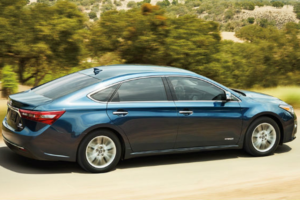 Xe sedan VIP/HNA (Toyota Camry)